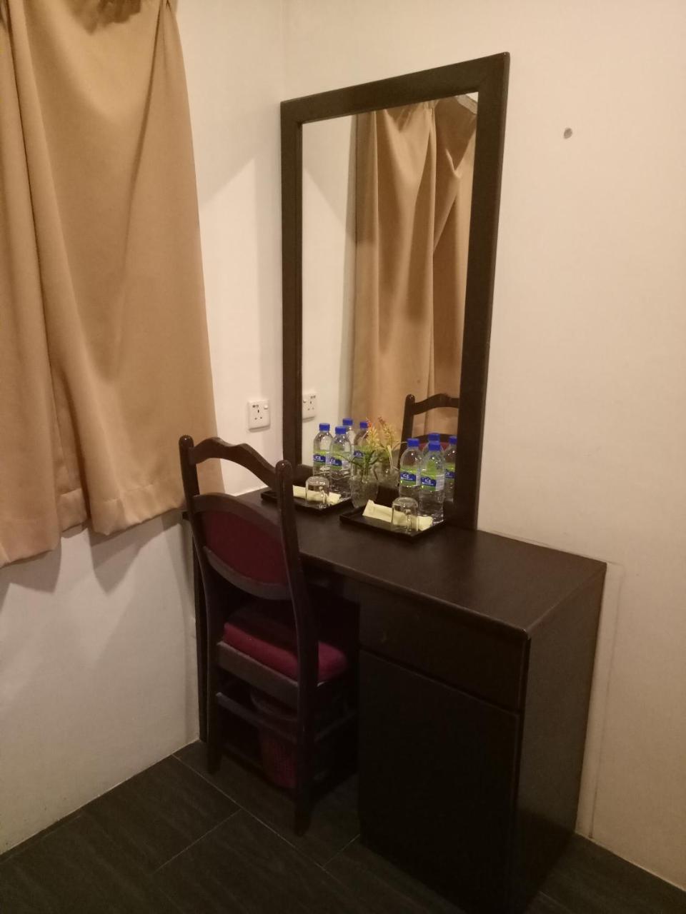 Hotel Sri Bernam Сабак Бернам Экстерьер фото